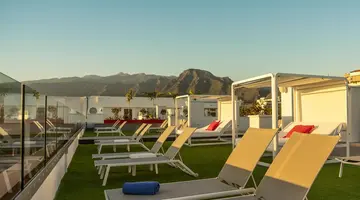 Alexandre Hotel La Siesta