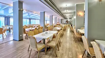 Alexandros Hotel