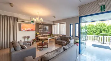 Alexis Hotel