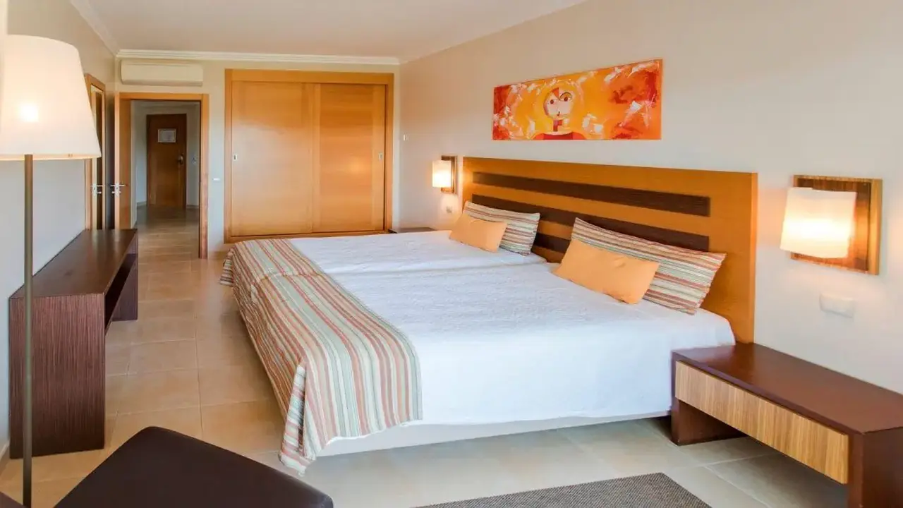 Alfagar Aparthotel