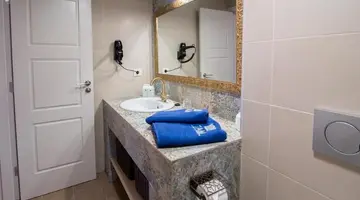 Alhambra Boutique