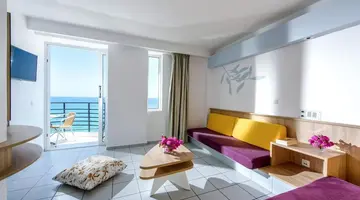 ALIA BEACH HOTEL