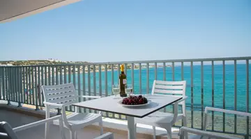 Alia Beach Hotel