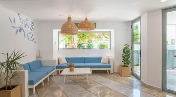 Alia Beach Hotel