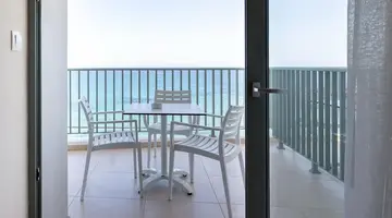 Alia Beach Hotel
