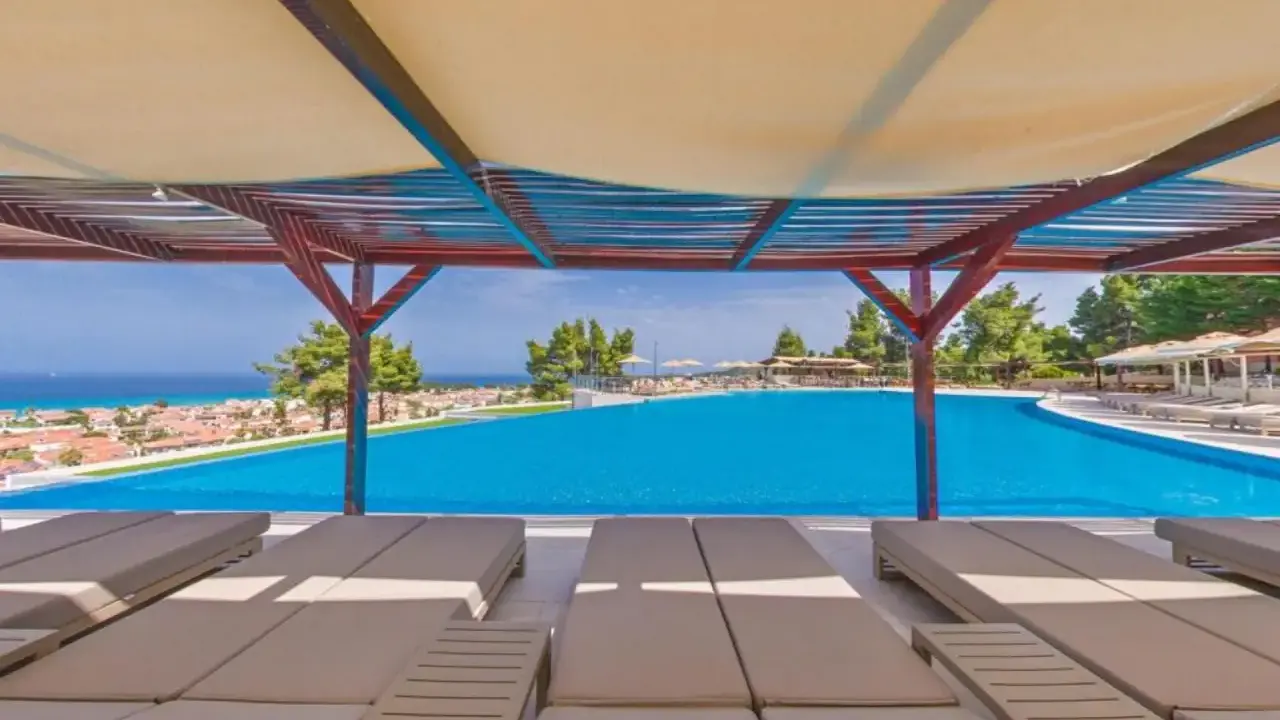Alia Palace Luxury Hotel & Villas