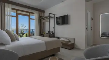 Alia Palace