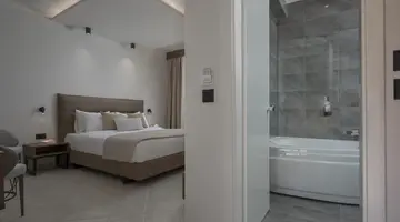Alia Palace
