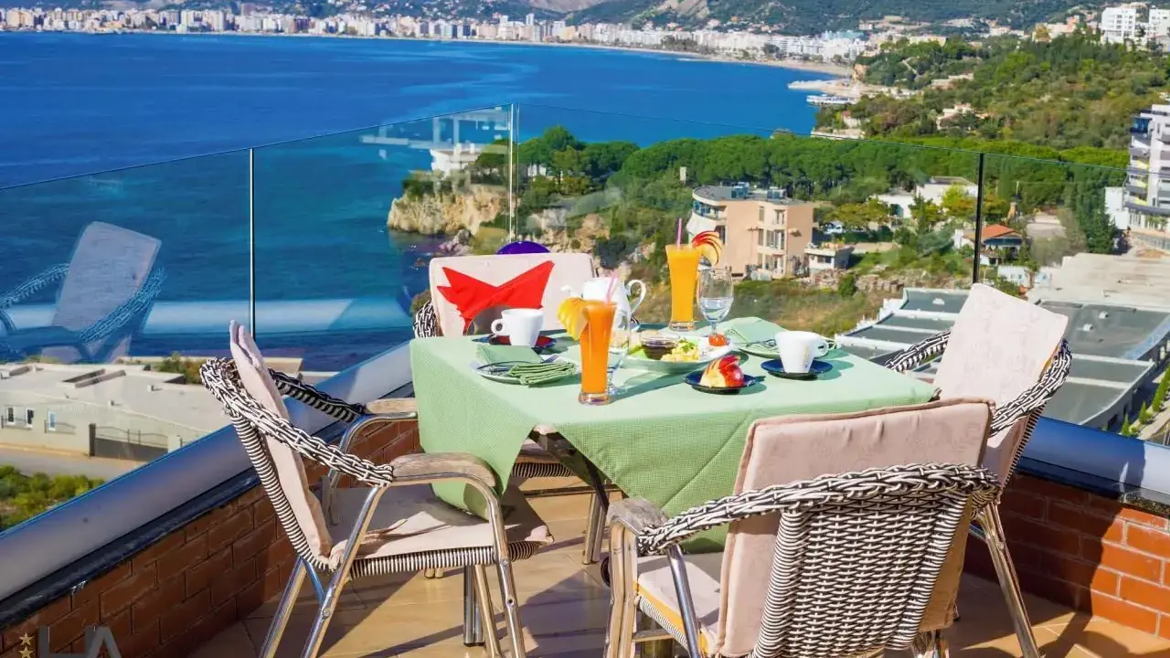 ALIKO HOTEL