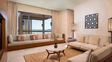 Alila Hinu Bay