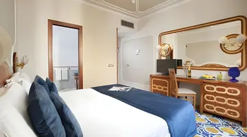 Alimuri Bay Resort