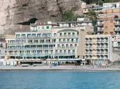 Alimuri Bay Resort