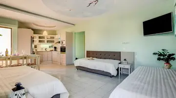 Alkionis Beach Hotel Apartments