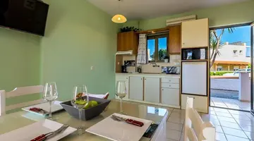 Alkionis Beach Hotel Apartments