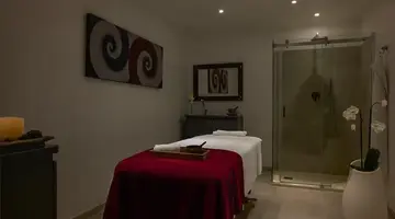 ALMAR TIMI AMA HOTEL