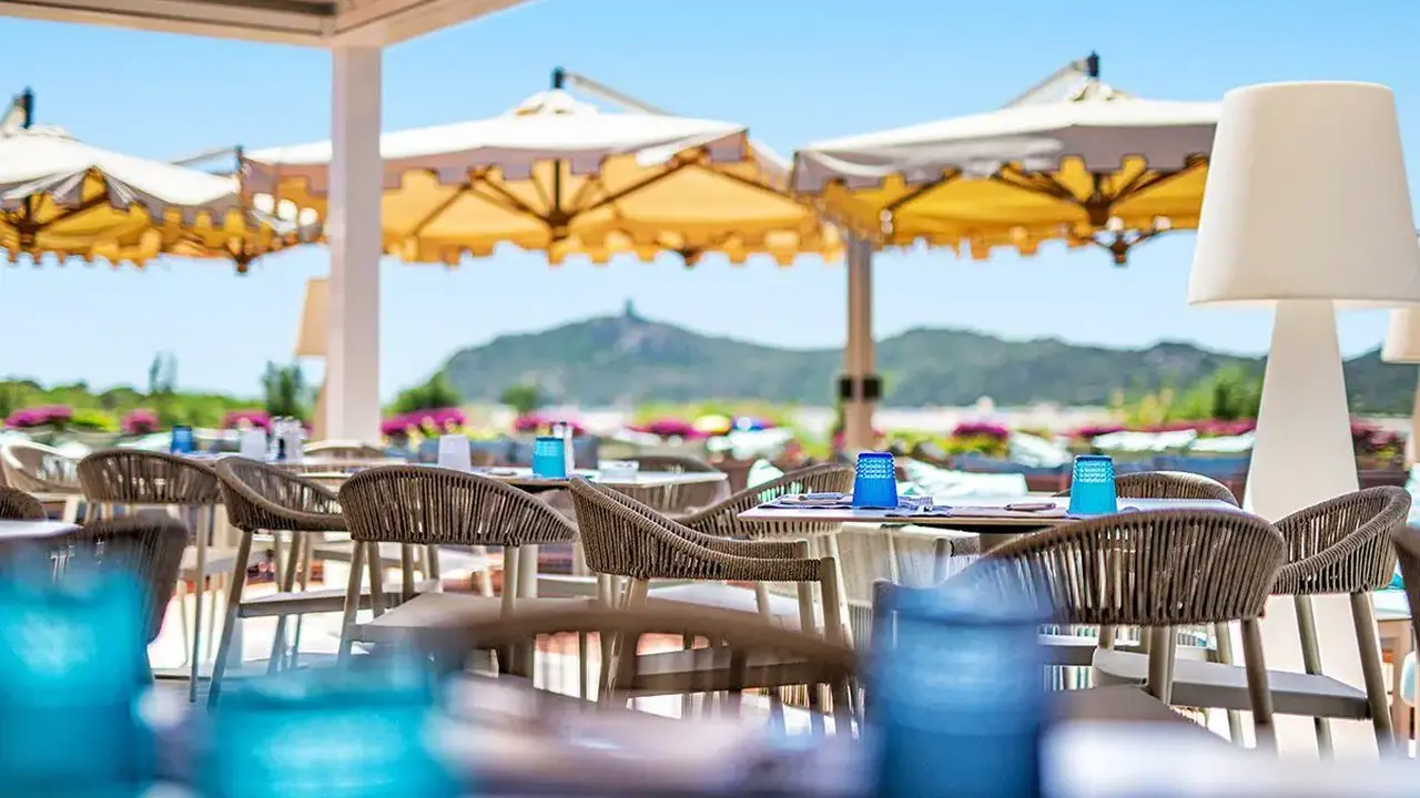 ALMAR TIMI AMA HOTEL