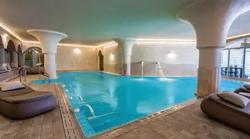 ALMAR TIMI AMA HOTEL
