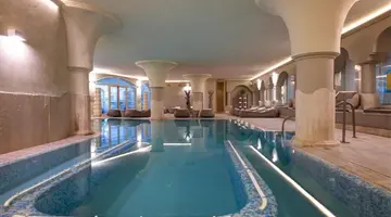 ALMAR TIMI AMA HOTEL