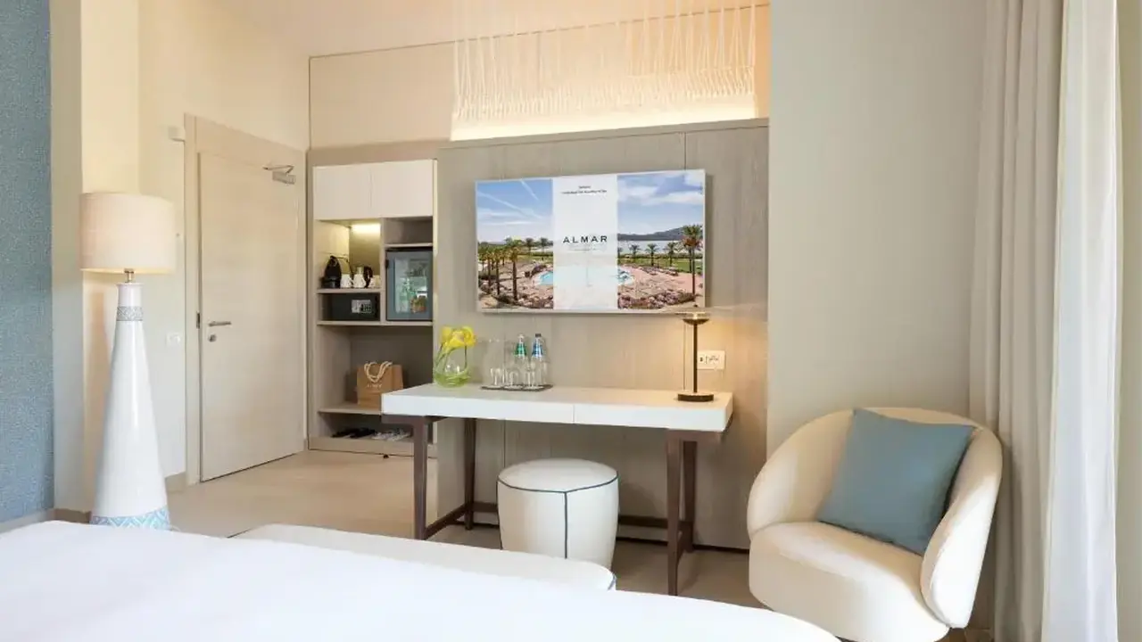 ALMAR TIMI AMA HOTEL