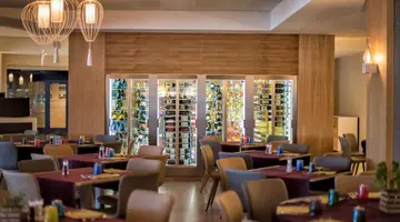 ALMAR TIMI AMA HOTEL