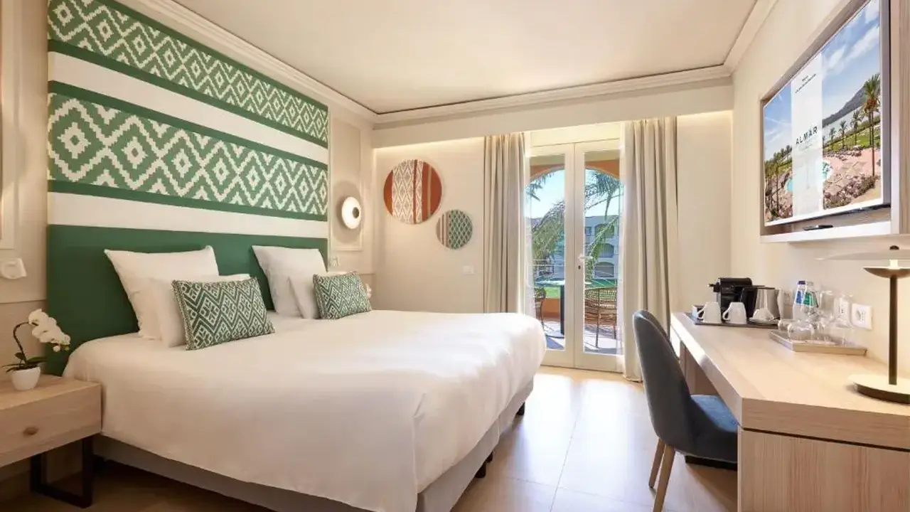 ALMAR TIMI AMA HOTEL