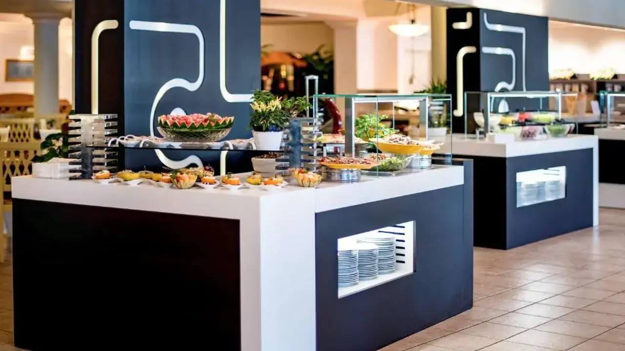 ALMAR TIMI AMA HOTEL