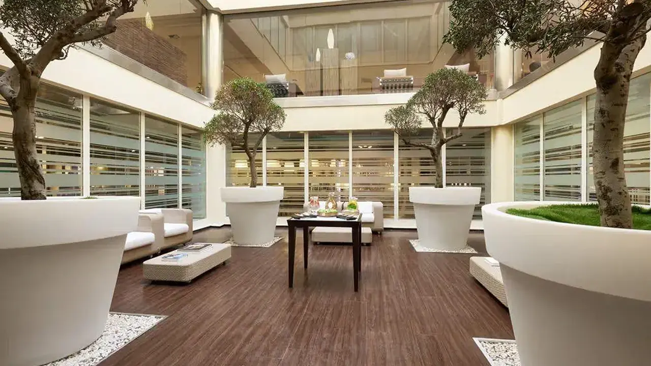 ALMAR TIMI AMA HOTEL