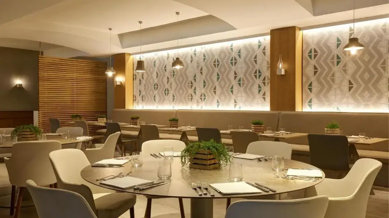 ALMAR TIMI AMA HOTEL