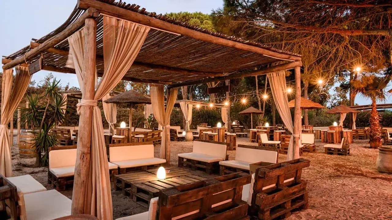 ALMAR TIMI AMA HOTEL