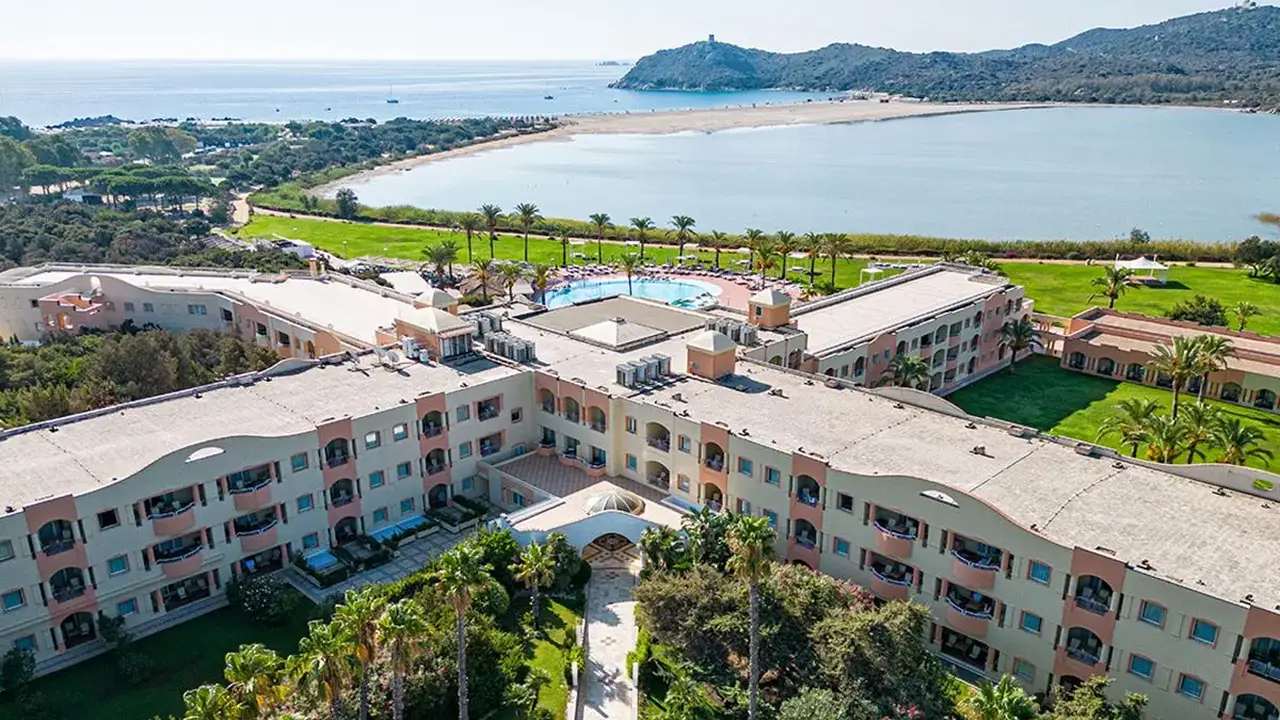 ALMAR TIMI AMA HOTEL