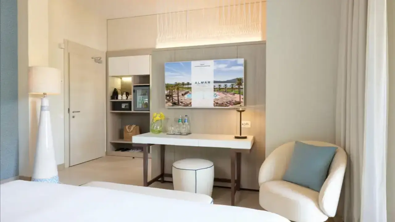 ALMAR TIMI AMA HOTEL