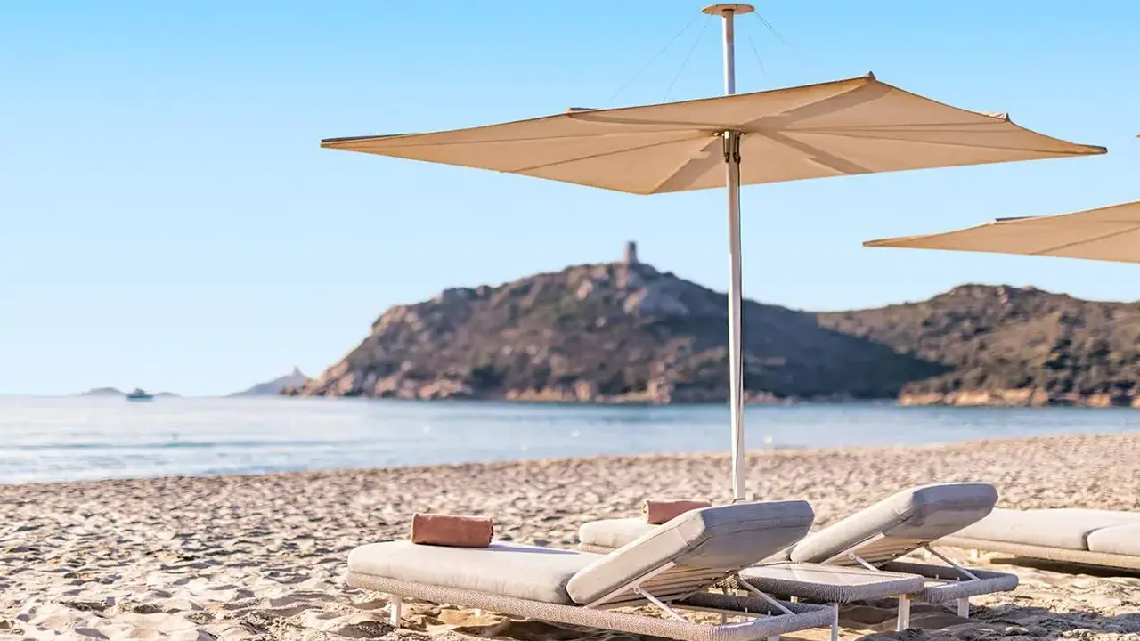 ALMAR TIMI AMA HOTEL