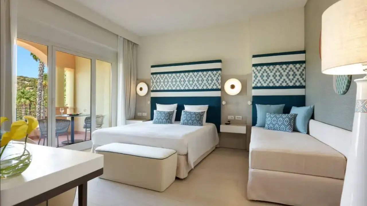 ALMAR TIMI AMA HOTEL