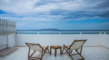 Almare Beach