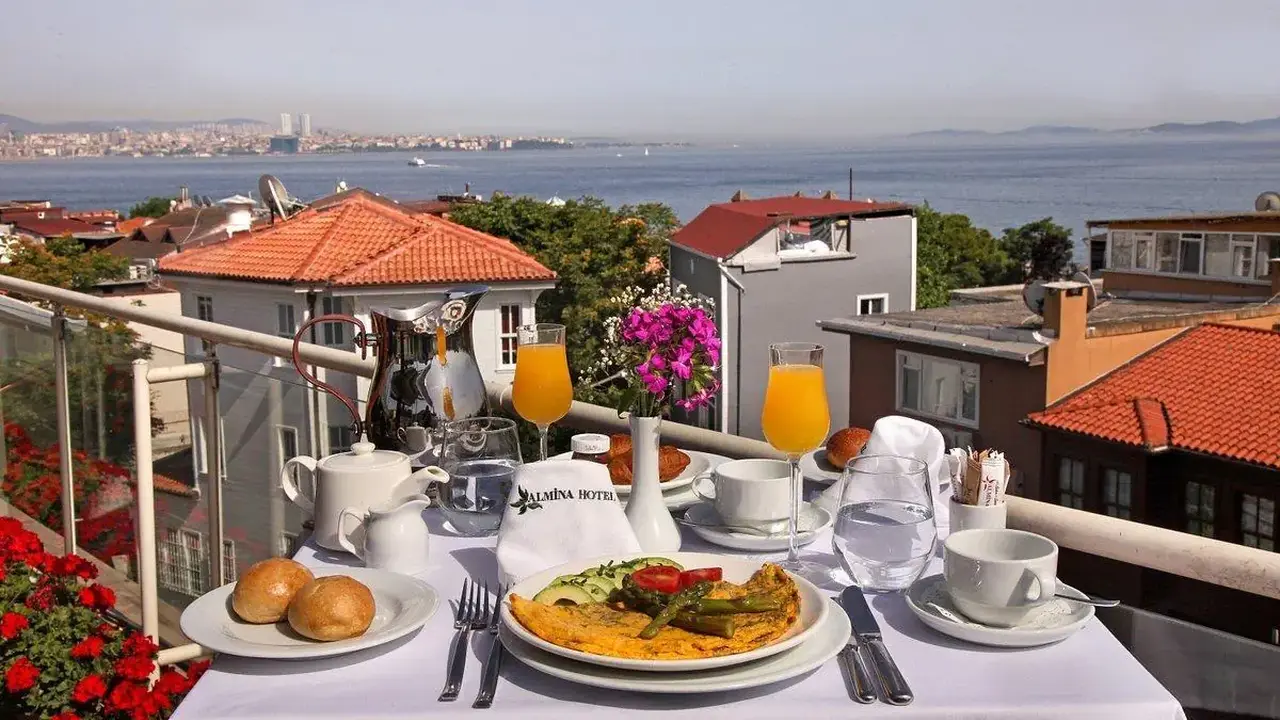 Almina Hotel