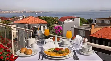 Almina Hotel