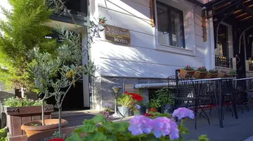 Almina Inn Hotel