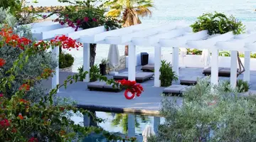 Almyra Hotel