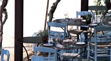 Almyra Hotel