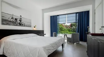 Almyra Hotel