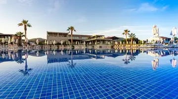 Almyros Beach Resort and Spa