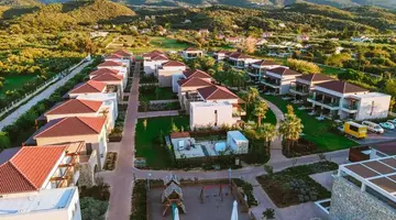 Almyros Beach Resort and Spa