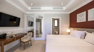 Almyros Beach Resort and Spa