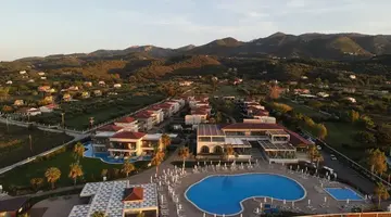 Almyros Beach Resort and Spa