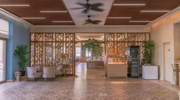 Almyros Beach Resort and Spa