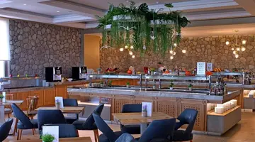 Almyros Beach Resort and Spa