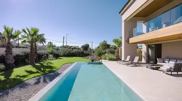 Almyros Beach Resort and Spa
