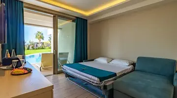 Almyros Beach Resort and Spa