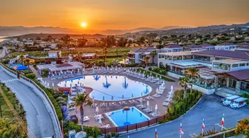 Almyros Beach Resort and Spa