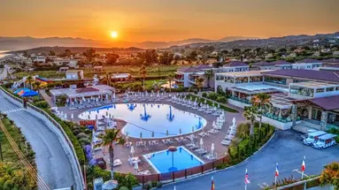 Almyros Beach Resort and Spa
